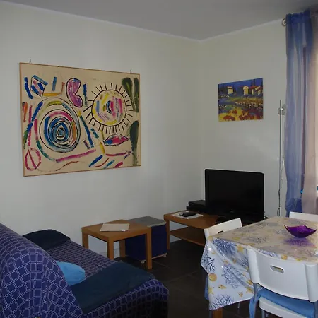 Casa Del Mar Apartment